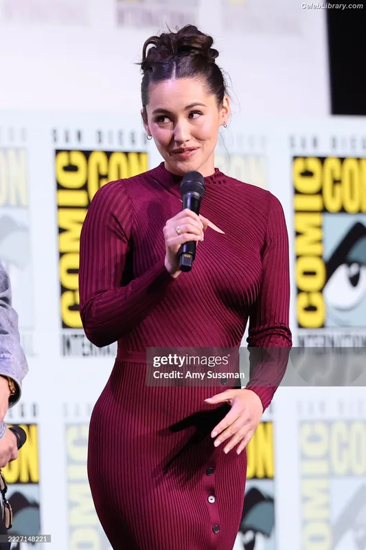 Christina Chong photo 8 of 75
