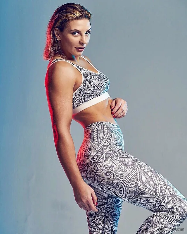 Christina Hammer photo 3 of 389