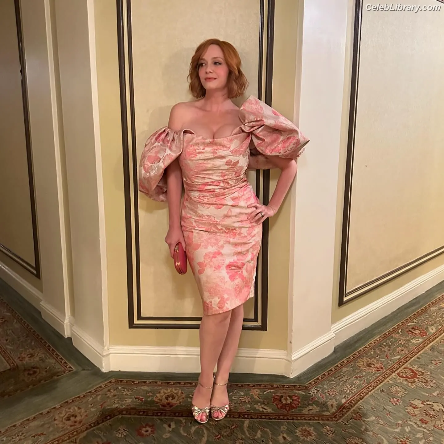 Christina Hendricks photo 21 of 2760