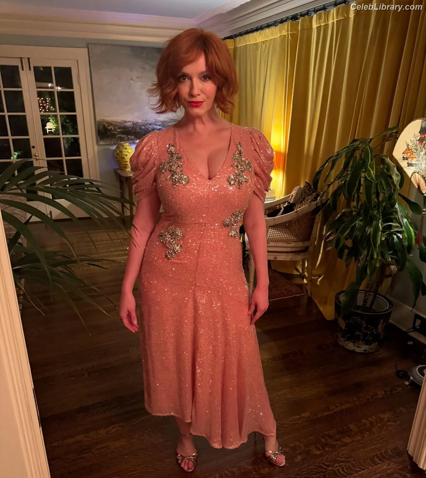 Christina Hendricks photo 13 of 2760