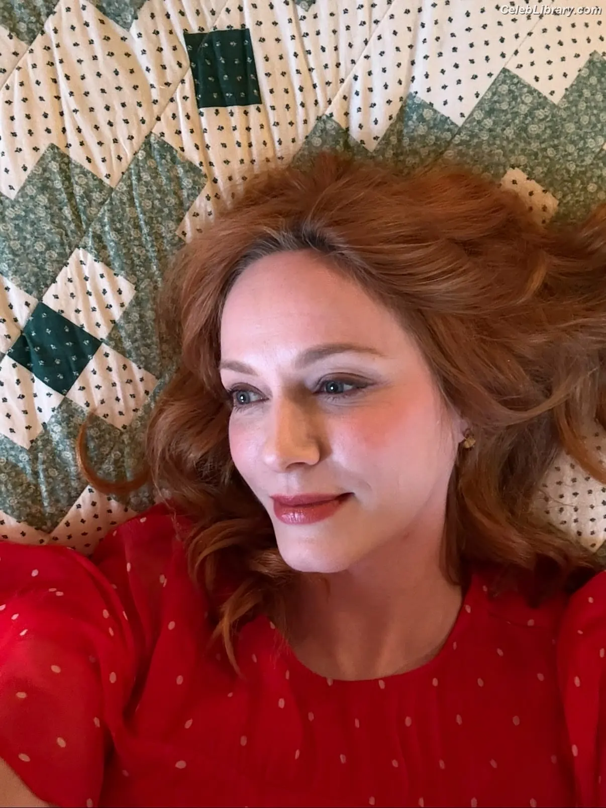 Christina Hendricks photo 1 of 2760