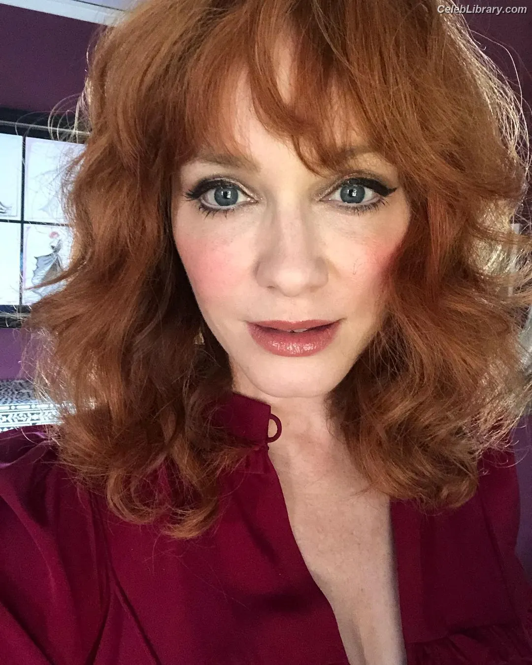 Christina Hendricks photo 3 of 2760