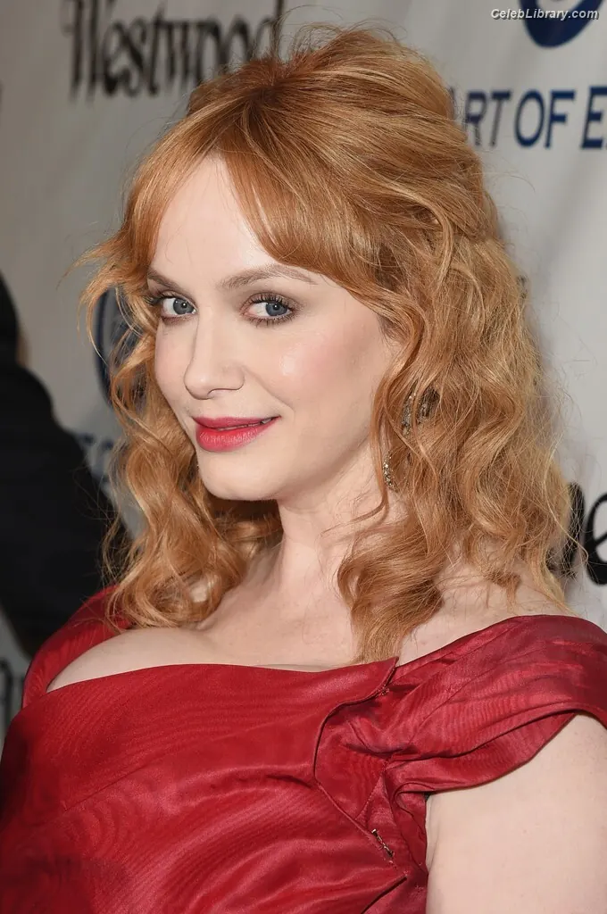 Christina Hendricks photo 12 of 2760