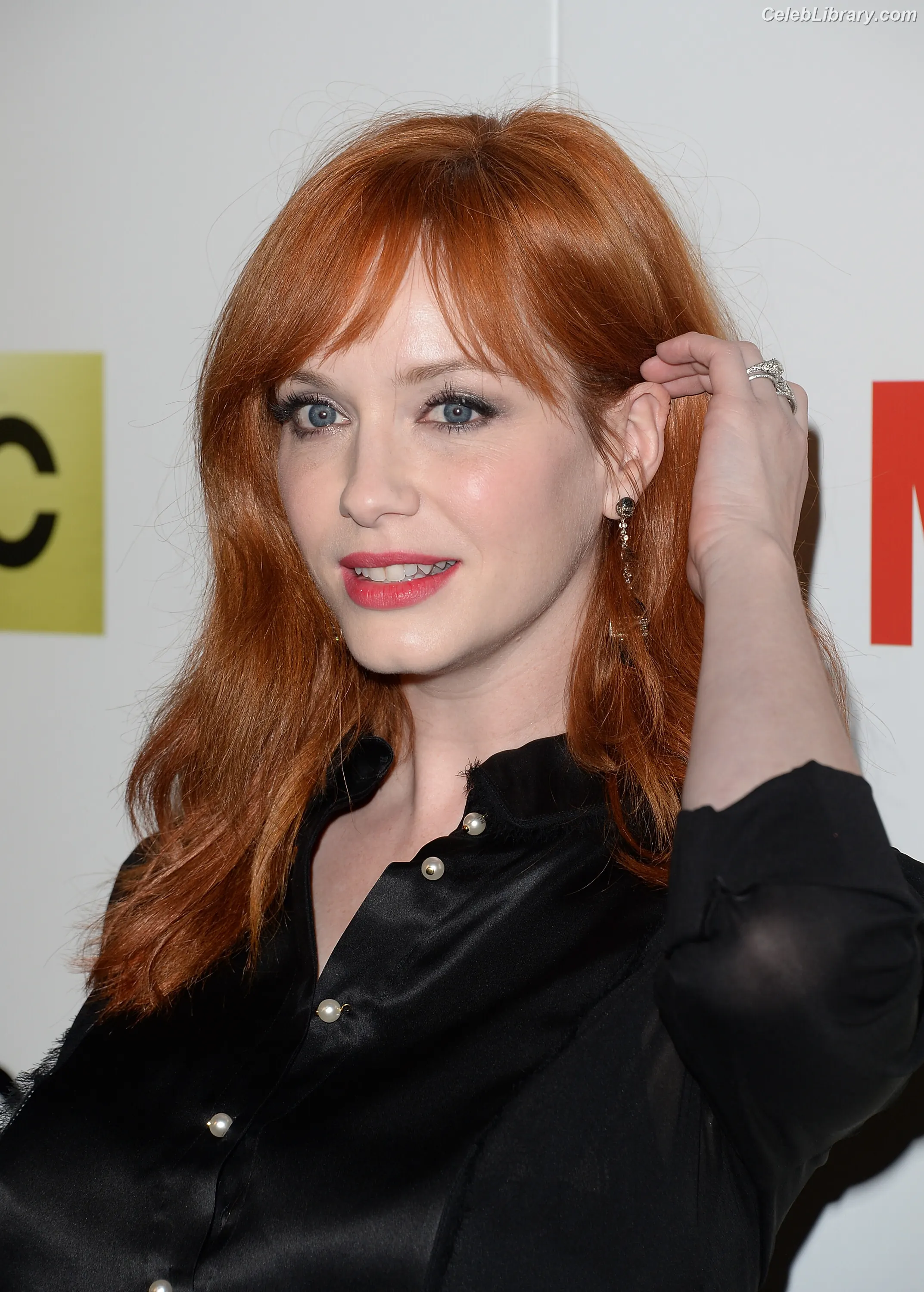 Christina Hendricks photo 18 of 2760