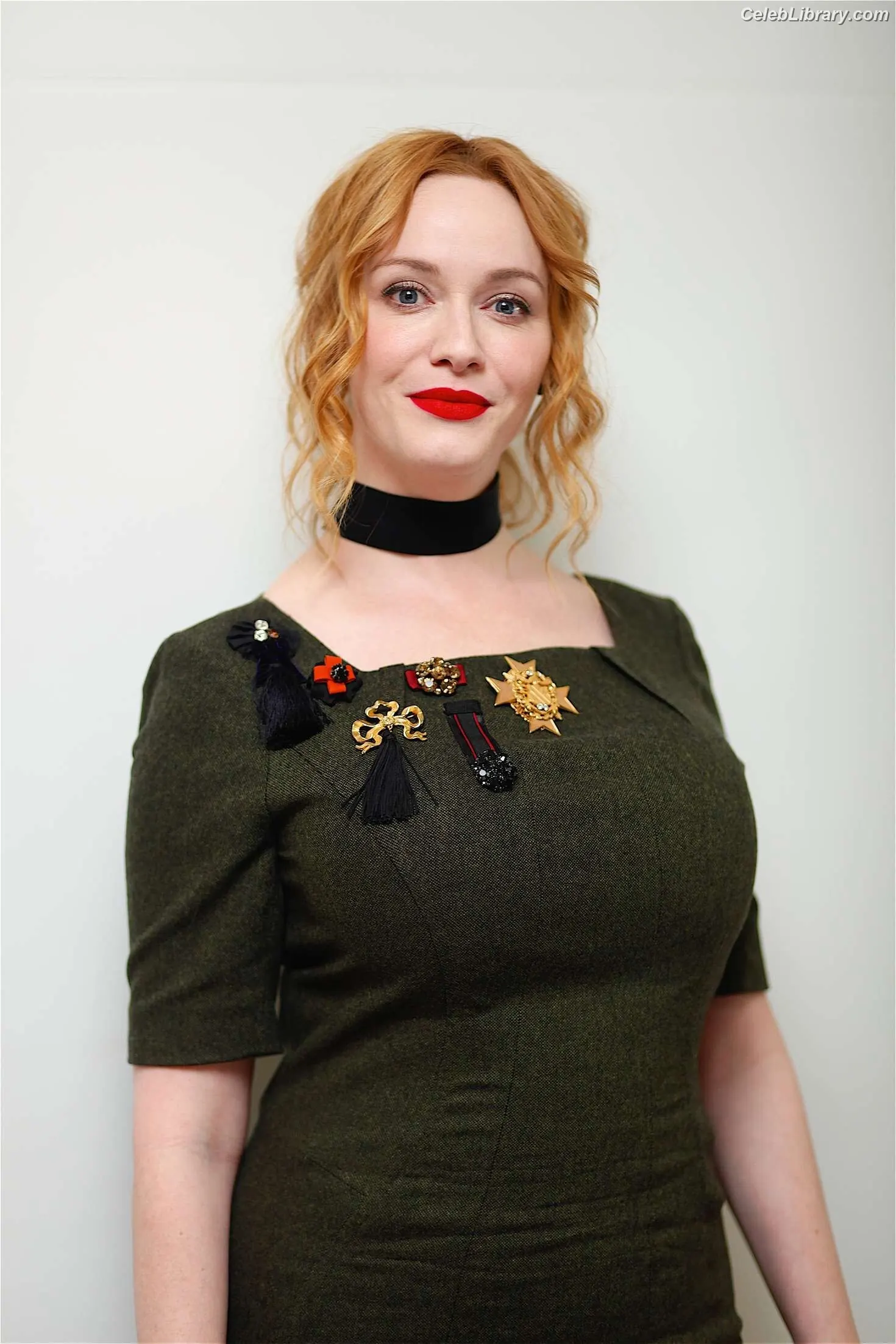 Christina Hendricks photo 3 of 2760