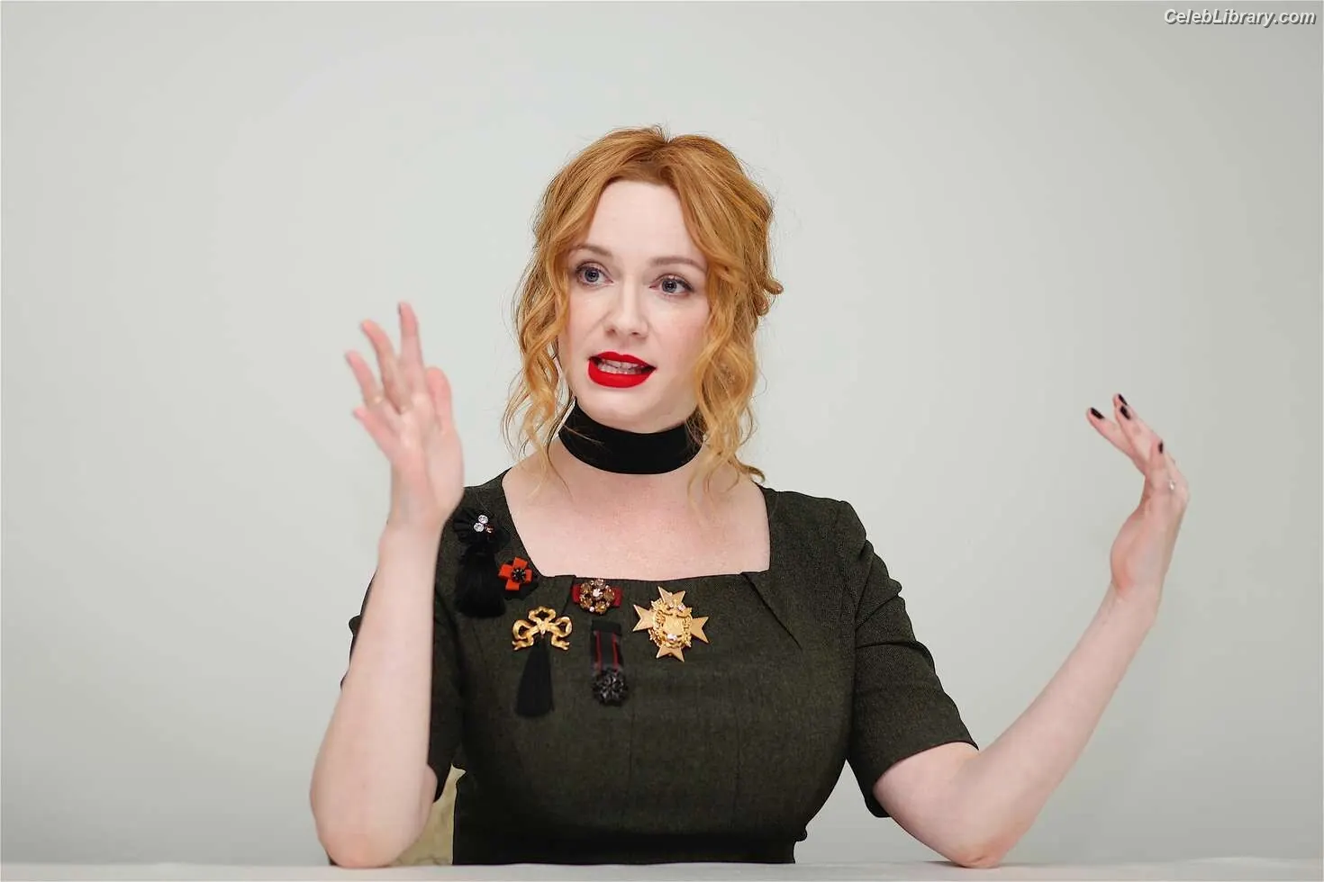 Christina Hendricks photo 9 of 2760