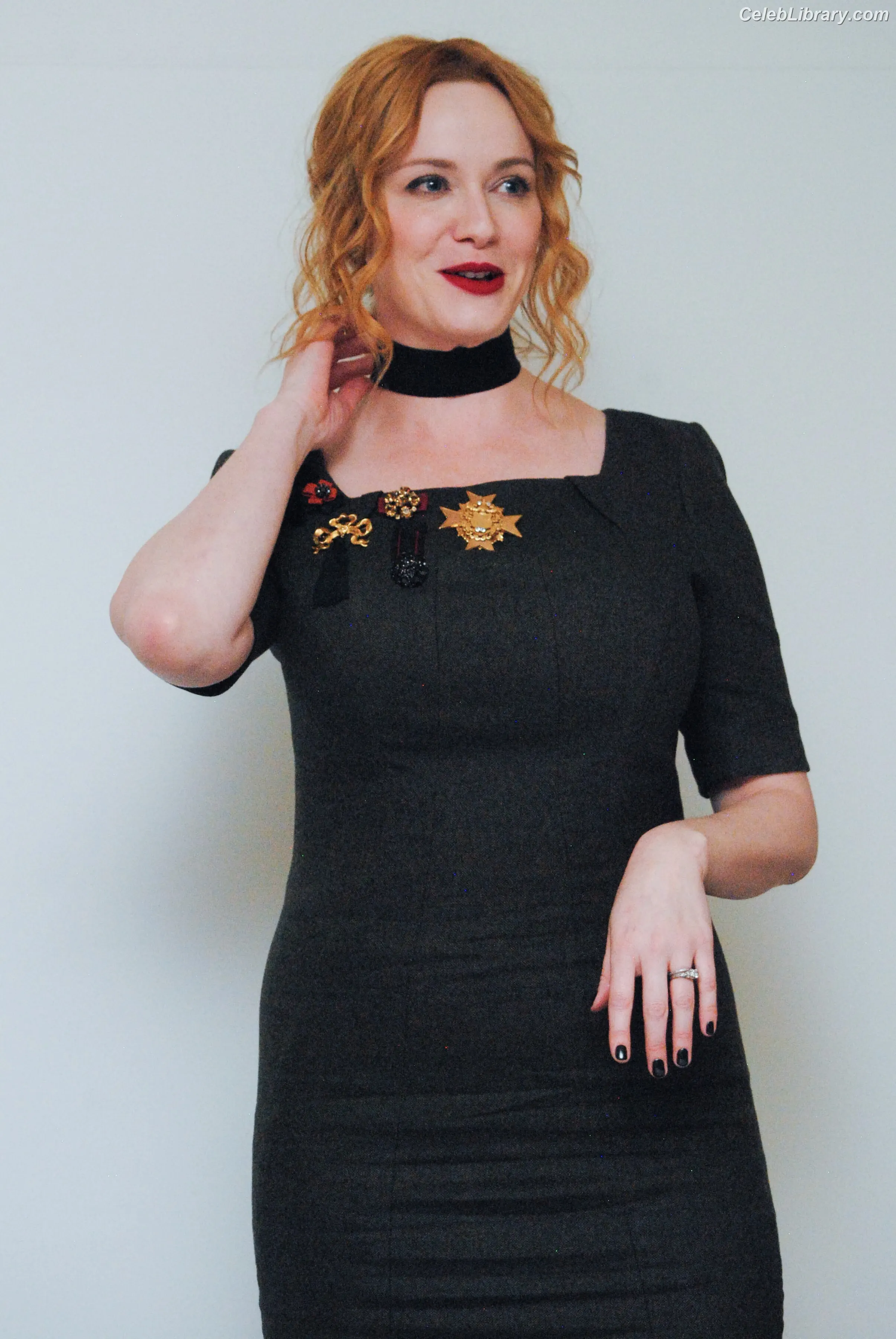 Christina Hendricks photo 2 of 2760