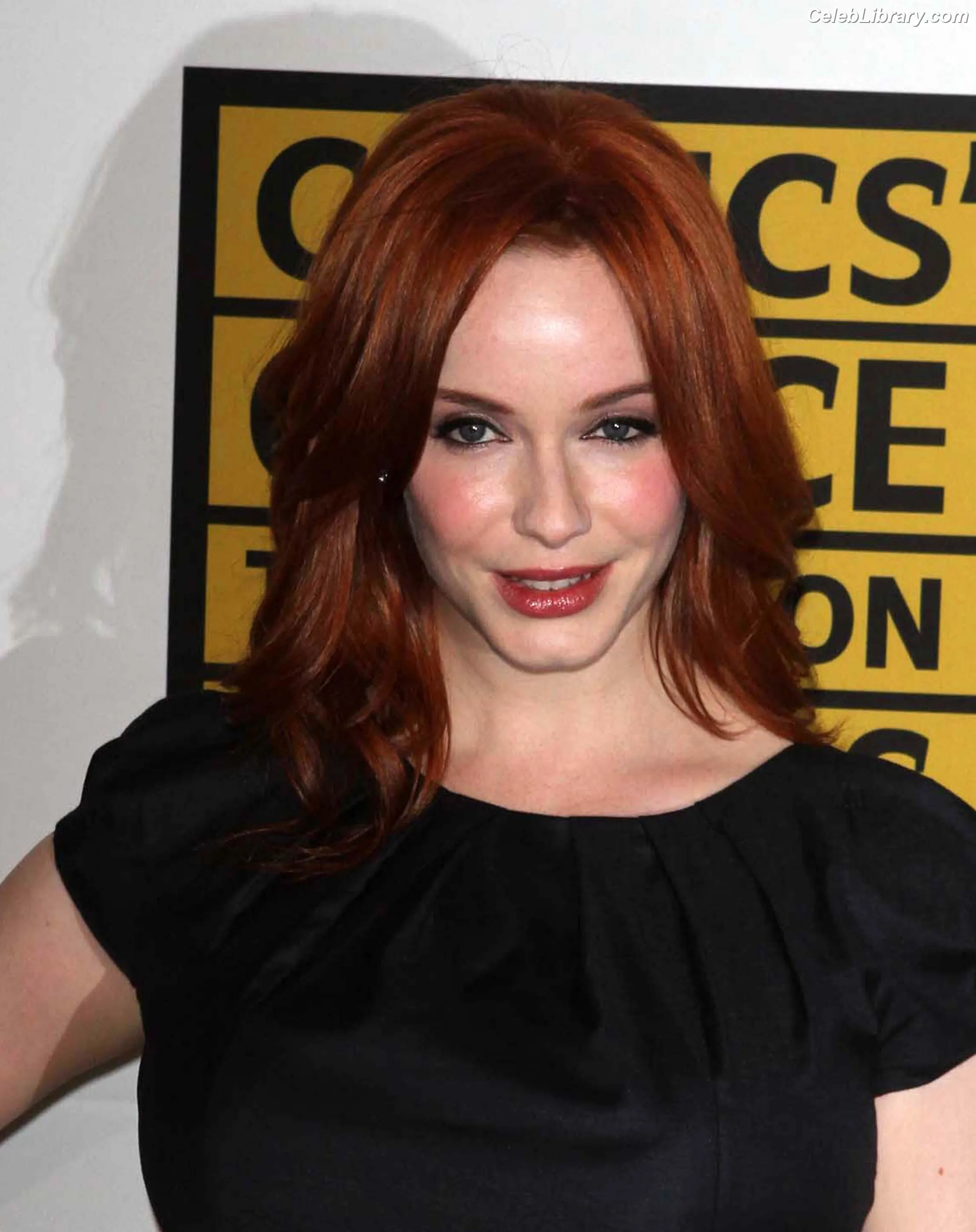 Christina Hendricks photo 21 of 2760