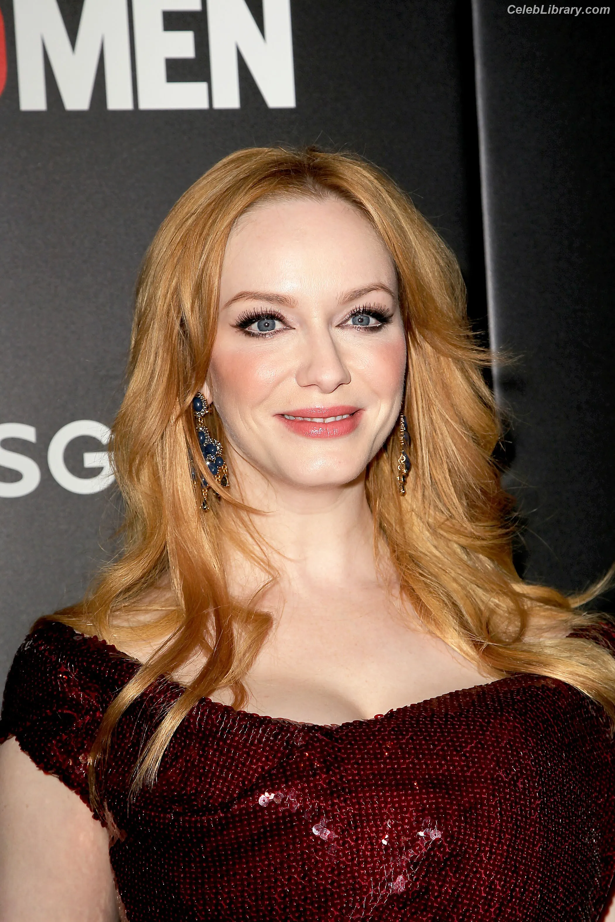 Christina Hendricks photo 9 of 2760