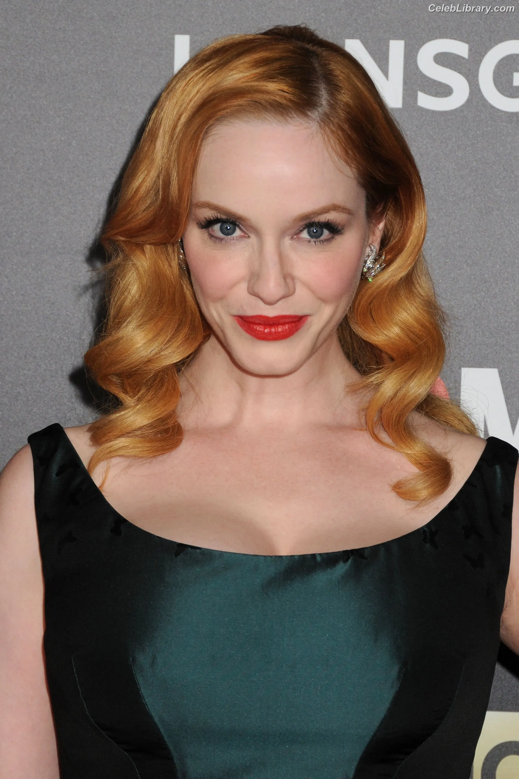 Christina Hendricks photo 12 of 2760