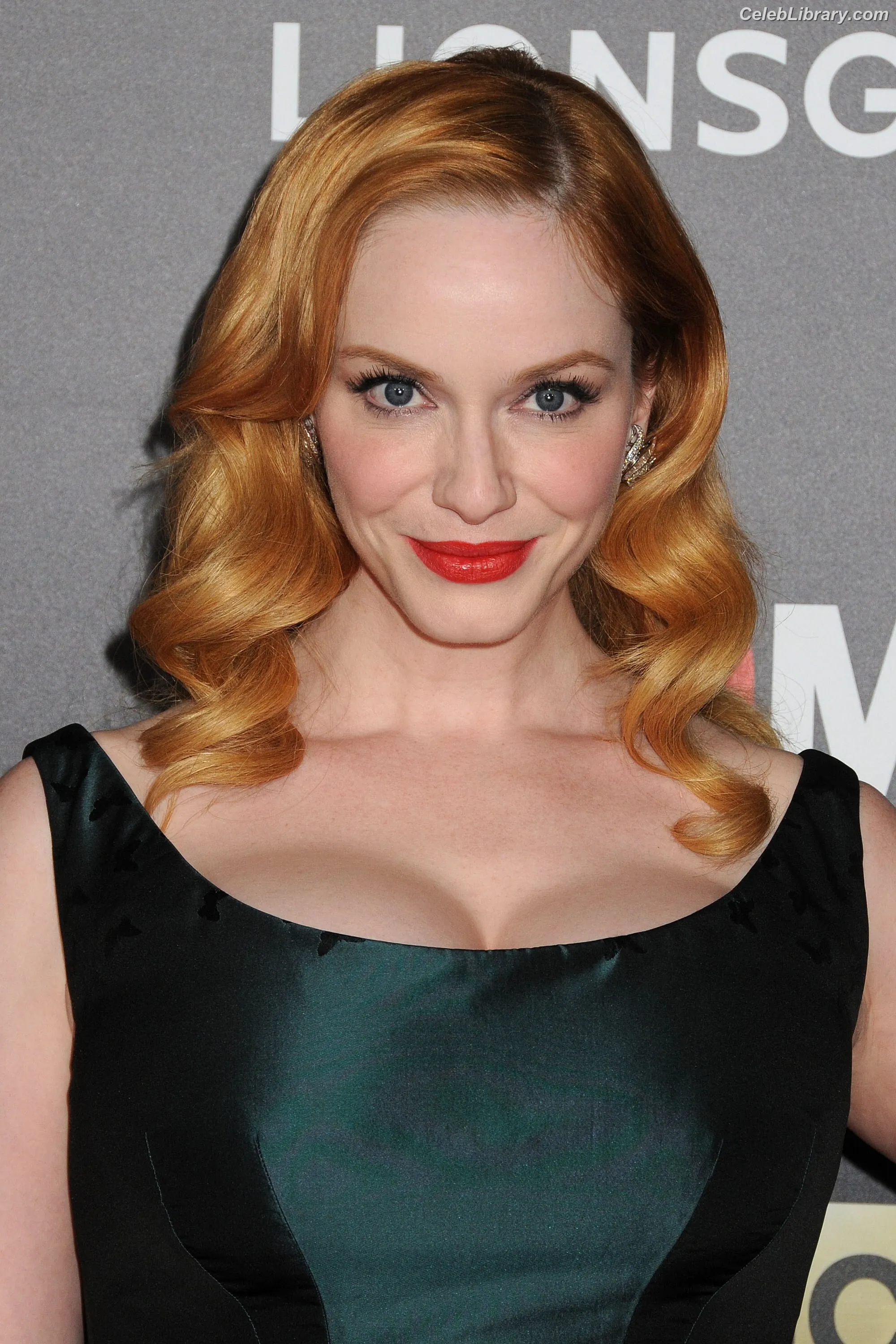 Christina Hendricks photo 17 of 2760