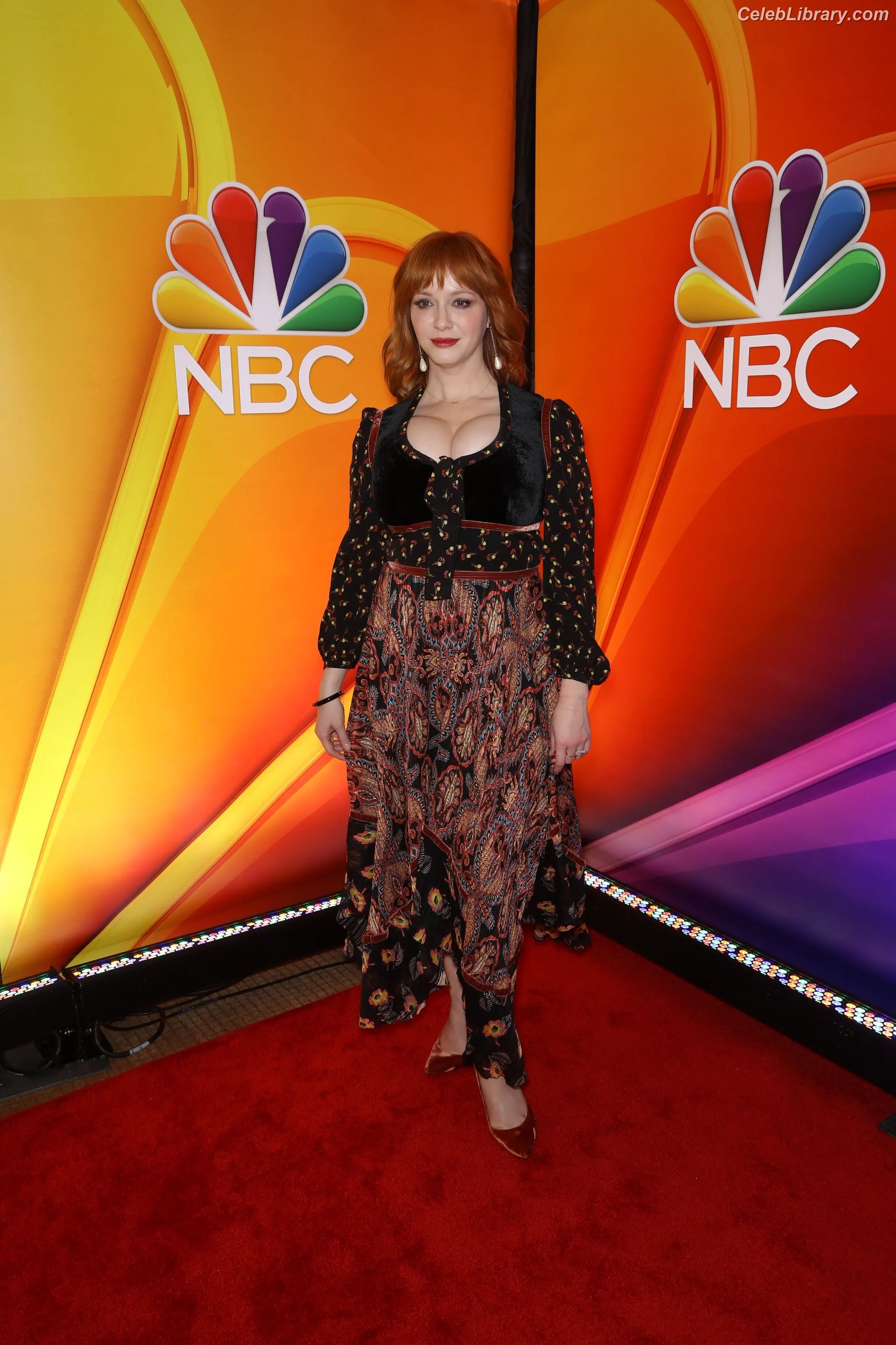 Christina Hendricks photo 10 of 2760