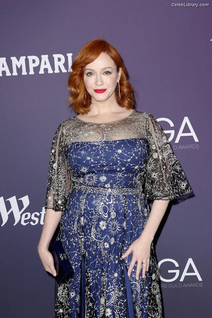 Christina Hendricks photo 1 of 2760