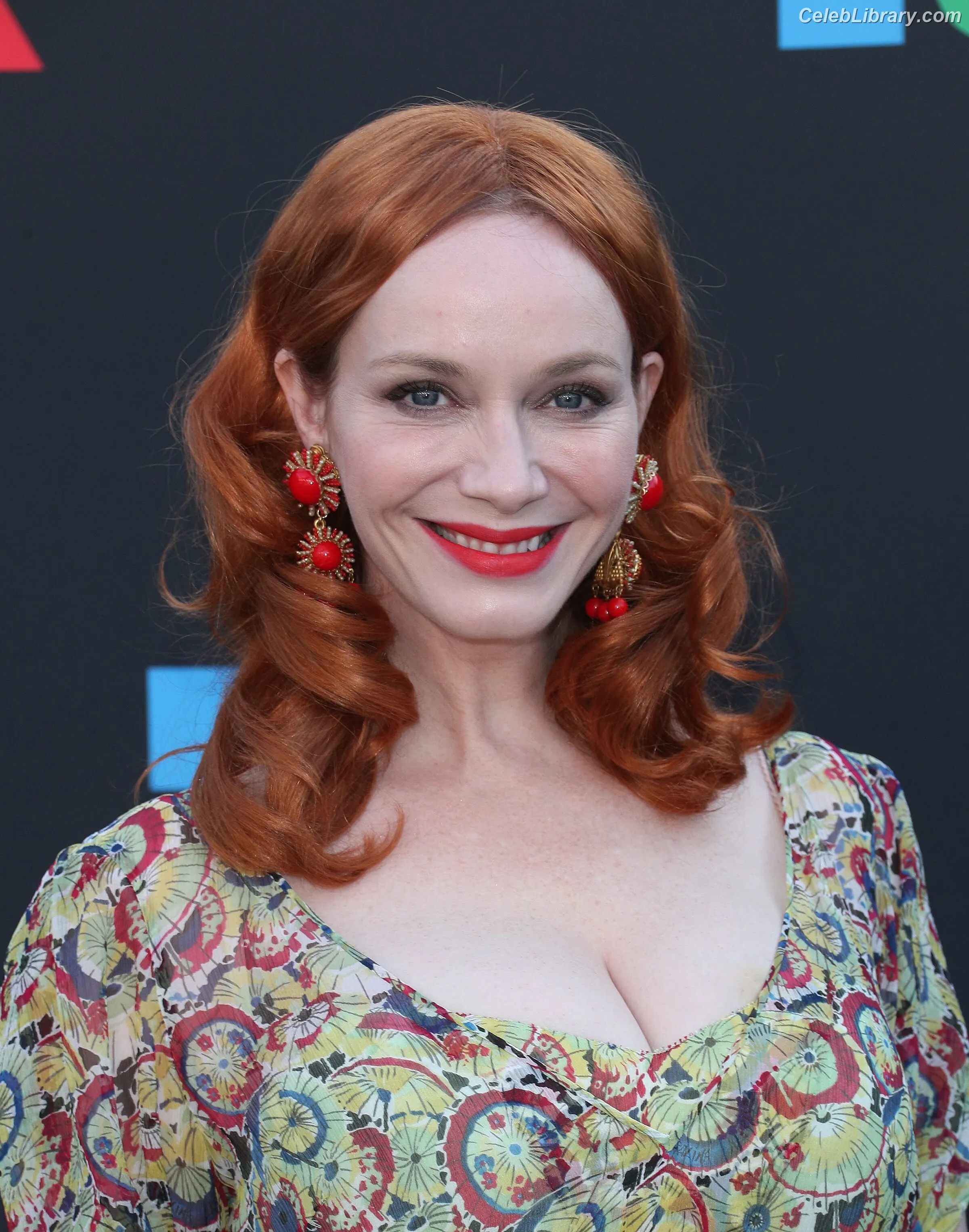 Christina Hendricks photo 20 of 2760
