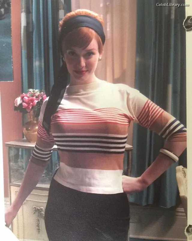 Christina Hendricks photo 24 of 2760