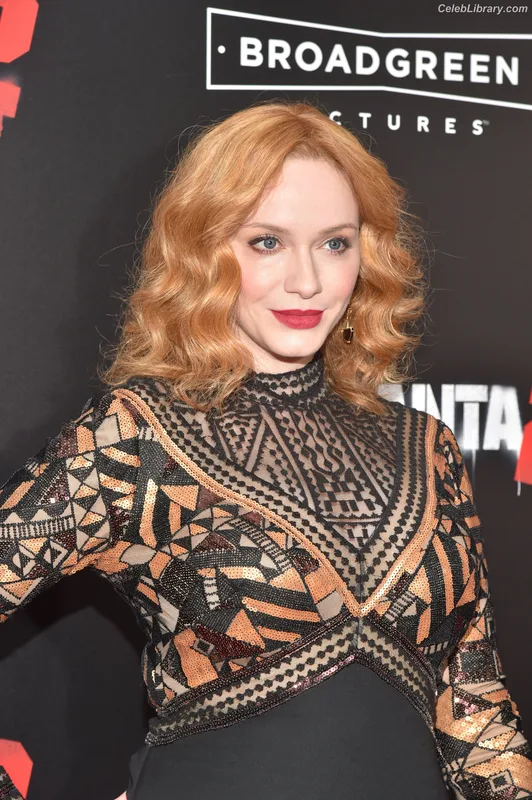 Christina Hendricks photo 2 of 2758