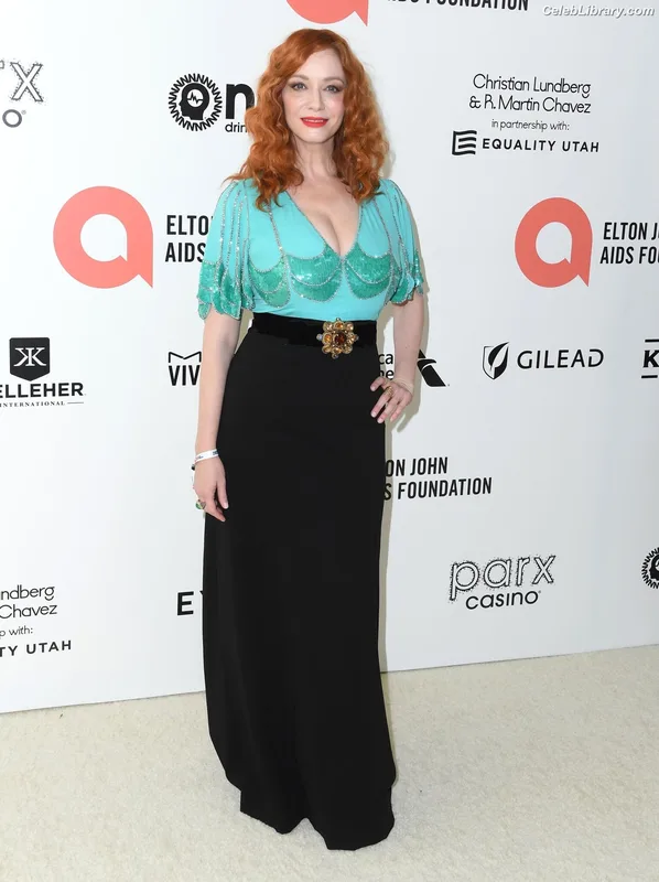Christina Hendricks photo 15 of 2758