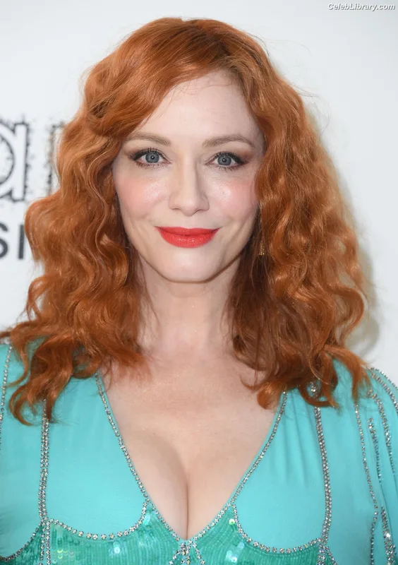 Christina Hendricks photo 16 of 2758