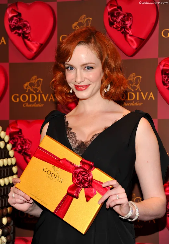Christina Hendricks photo 13 of 2758