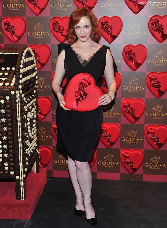 Christina Hendricks photo 22 of 2758