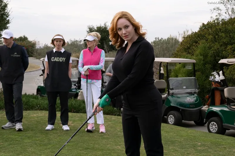 Christina Hendricks photo 1 of 2758