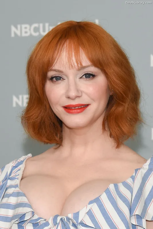 Christina Hendricks photo 9 of 2758