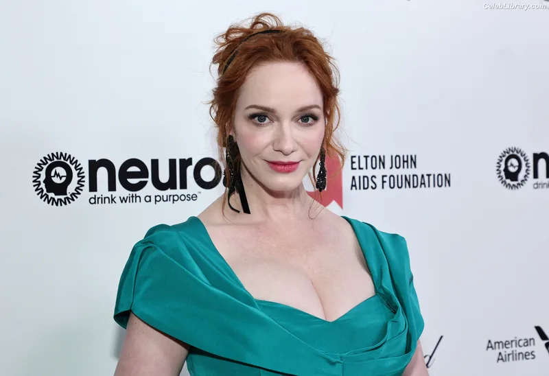 Christina Hendricks photo 10 of 2758