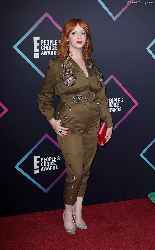 Christina Hendricks photo 2 of 2758