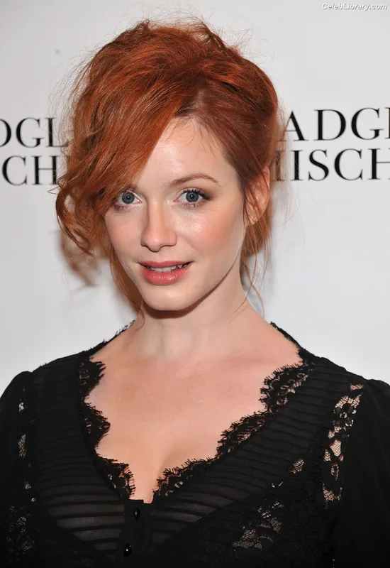 Christina Hendricks photo 4 of 2758