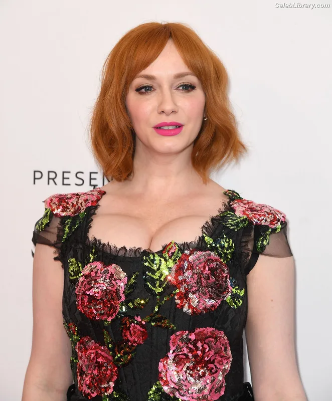 Christina Hendricks photo 1 of 2758