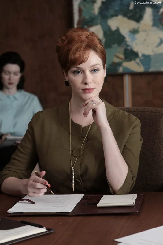 Christina Hendricks photo 8 of 2758