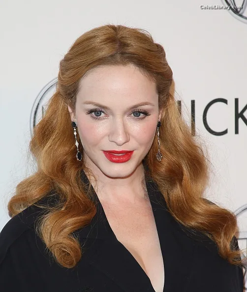 Christina Hendricks photo 19 of 2758
