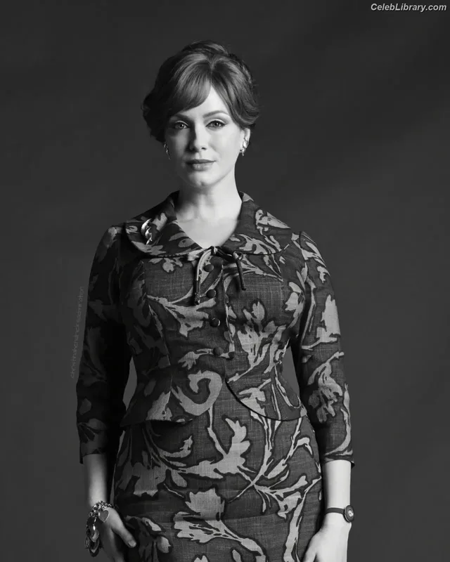 Christina Hendricks photo 4 of 2758