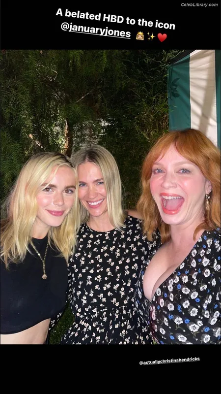 Christina Hendricks photo 6 of 2758