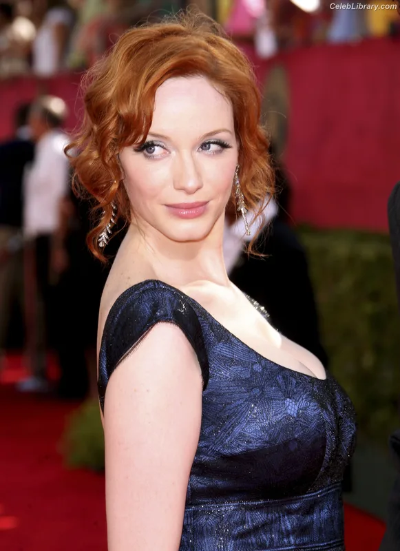 Christina Hendricks photo 7 of 2758