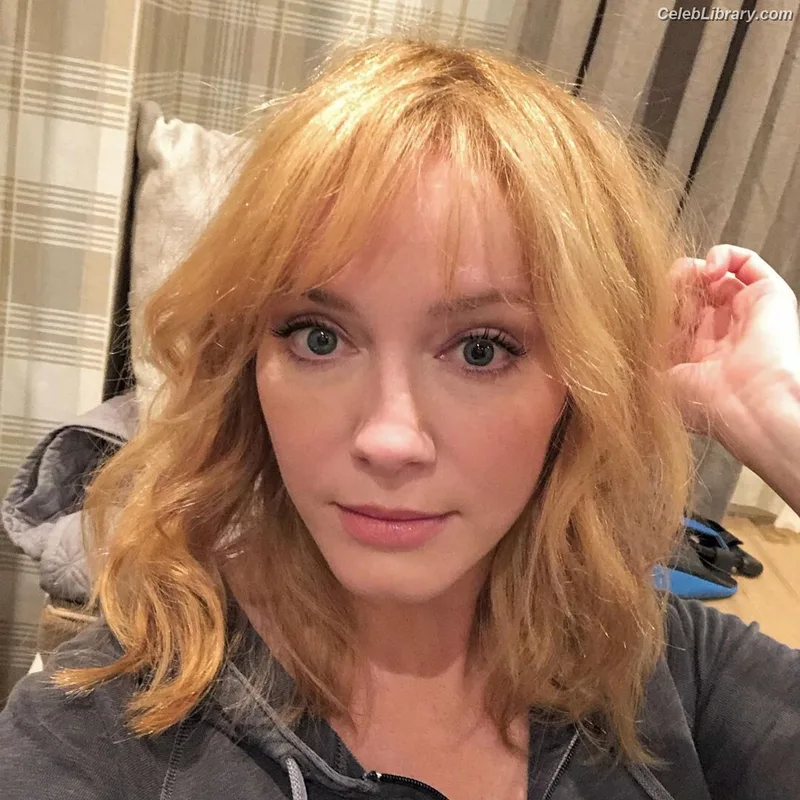 Christina Hendricks photo 9 of 2758