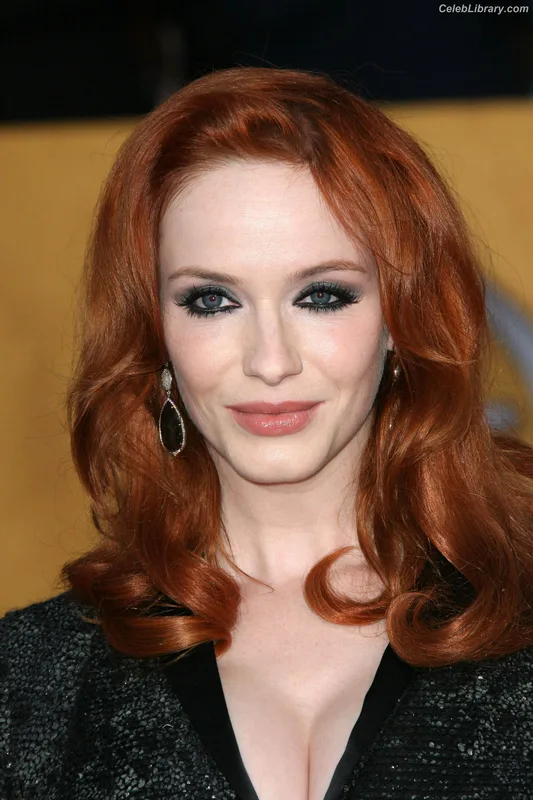 Christina Hendricks photo 1 of 2758