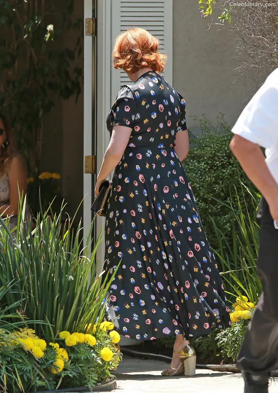 Christina Hendricks photo 17 of 2758