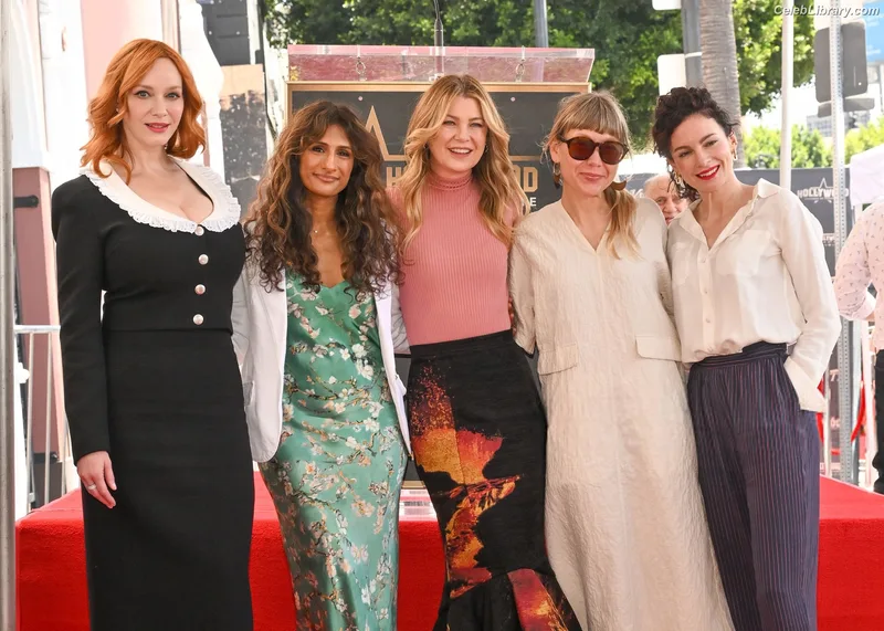 Christina Hendricks photo 12 of 2758