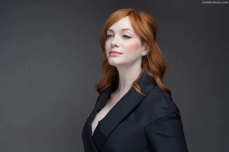 Christina Hendricks photo 18 of 2758
