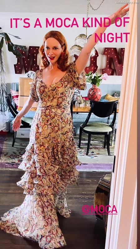 Christina Hendricks photo 23 of 2758