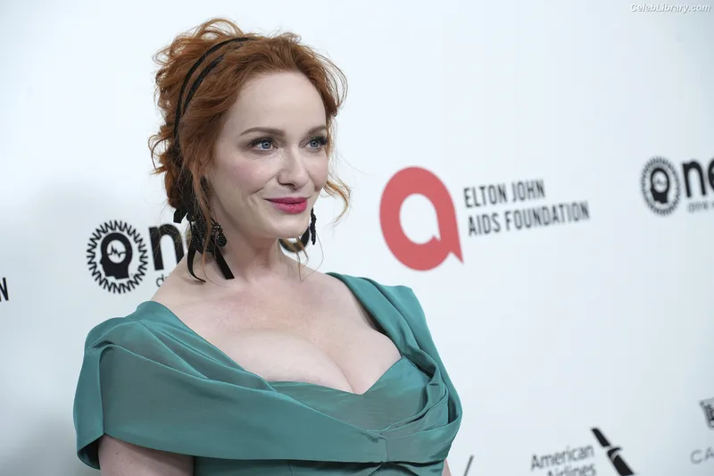 Christina Hendricks photo 6 of 2758