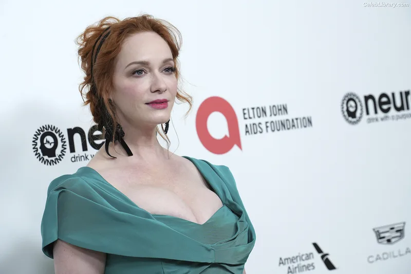 Christina Hendricks photo 8 of 2758