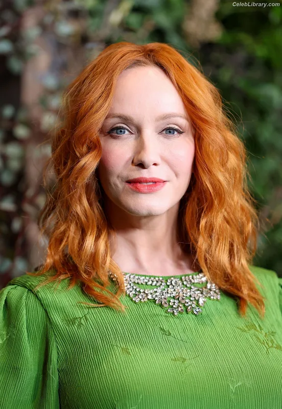 Christina Hendricks photo 11 of 2758