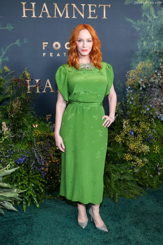 Christina Hendricks photo 20 of 2758