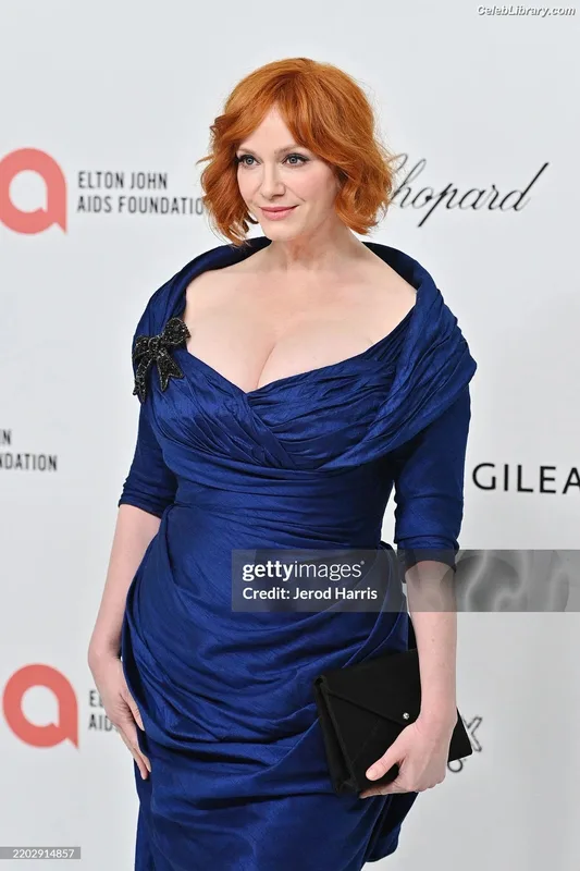 Christina Hendricks photo 7 of 2758