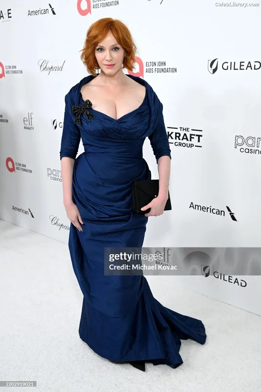 Christina Hendricks photo 9 of 2758