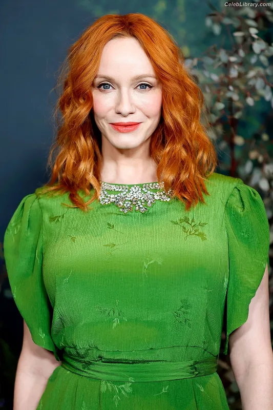 Christina Hendricks photo 13 of 2758