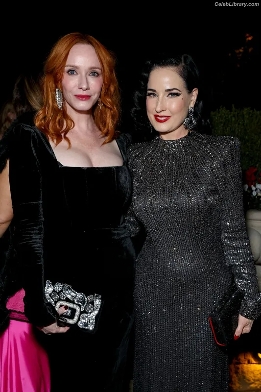 Christina Hendricks photo 20 of 2758