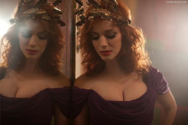 Christina Hendricks photo 6 of 2758